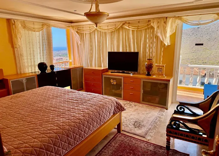 Tenerife Sur Costa Adeje (Tenerife)